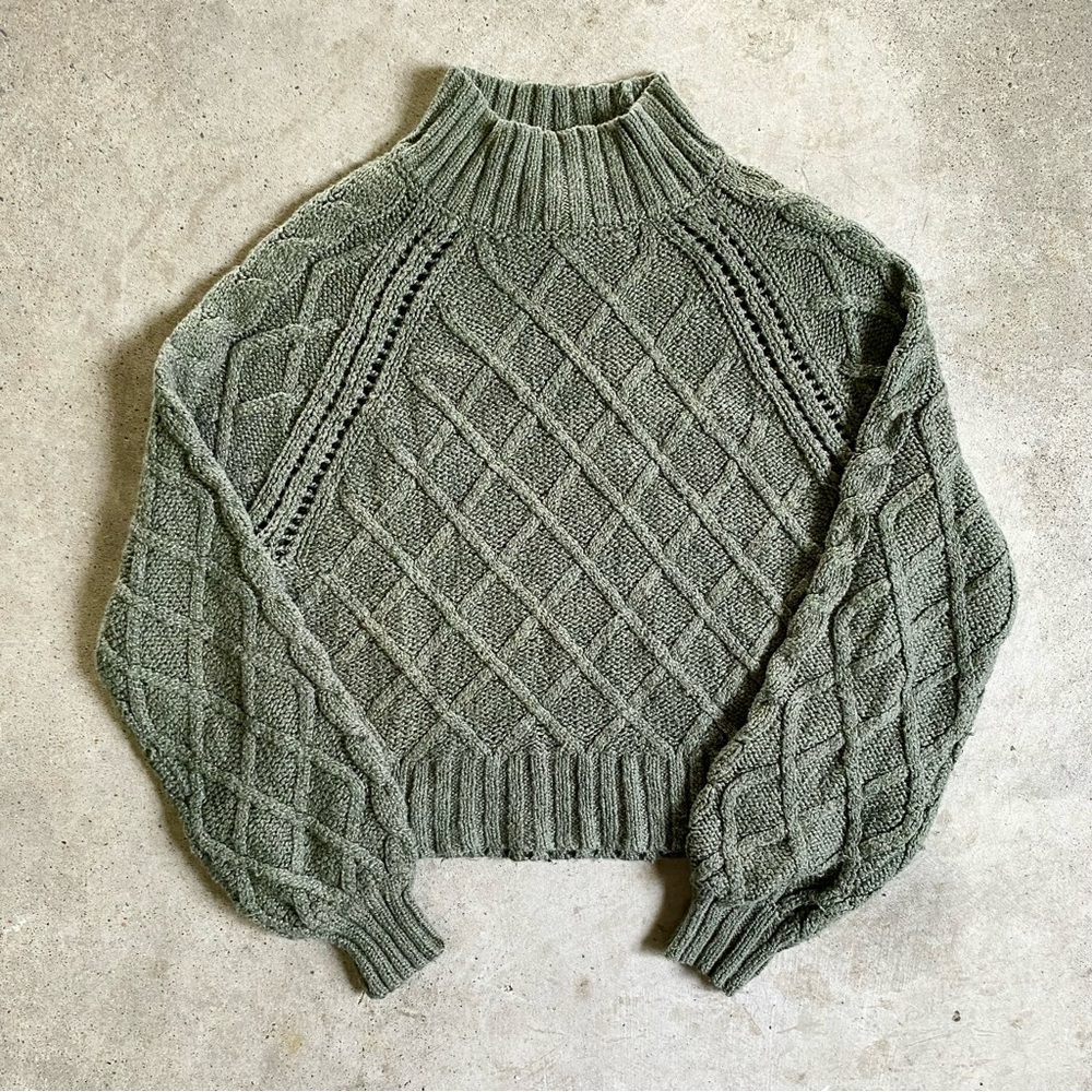 American eagle knit turtleneck sweater
